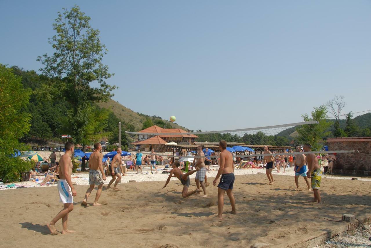Eko Selo Kostunici Hotel Екстериор снимка