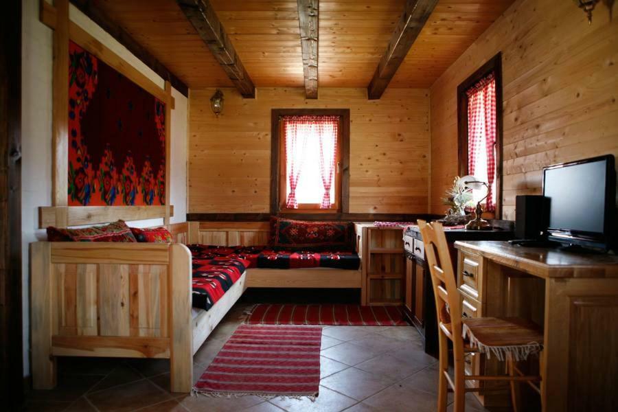 Eko Selo Kostunici Hotel Екстериор снимка