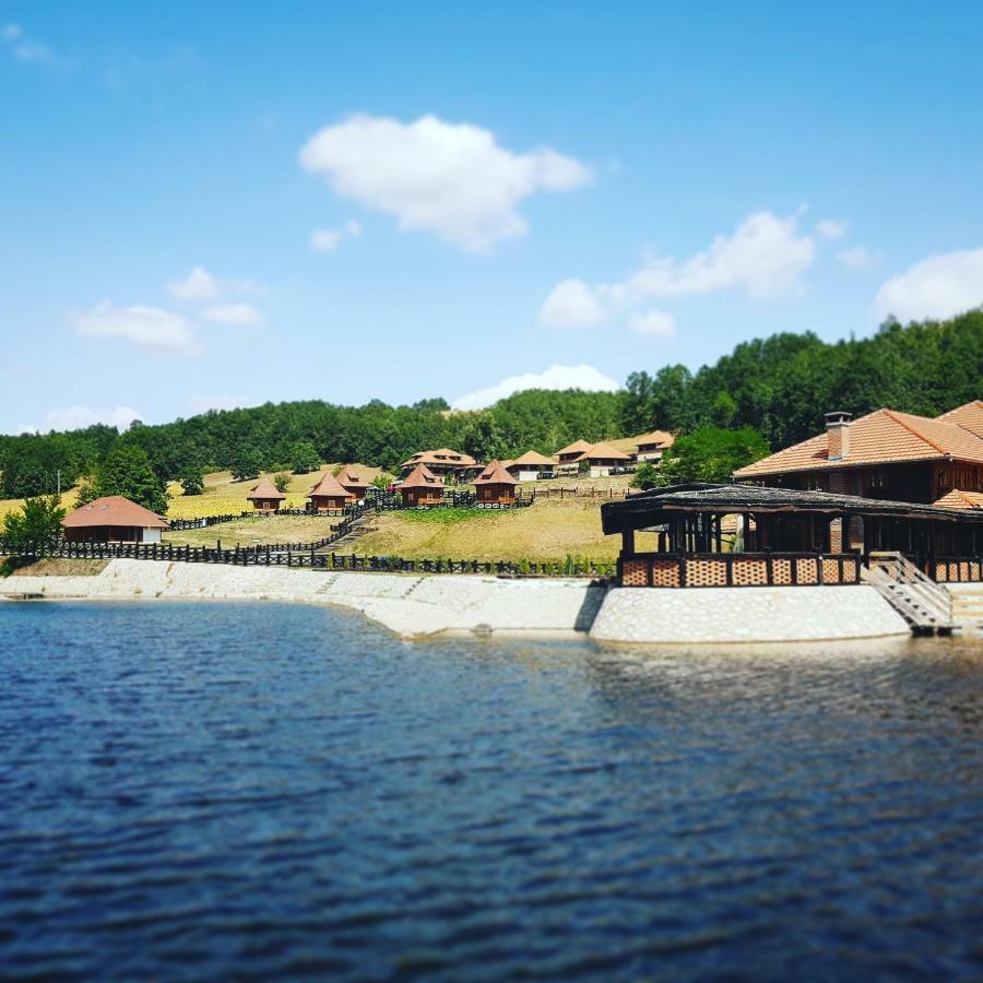 Eko Selo Kostunici Hotel Екстериор снимка